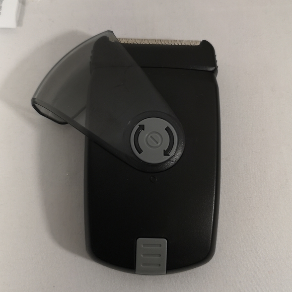 Remington Men's Dual Foil Shaving, Convenient for Travel, New in Open Box, Black - Picture 6 of 7